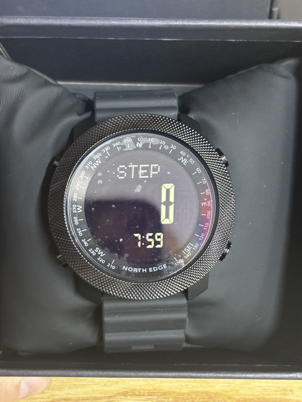 Men Digital Watch NORTH EDGE D - Altimeter Compass Watch 评论和价格
